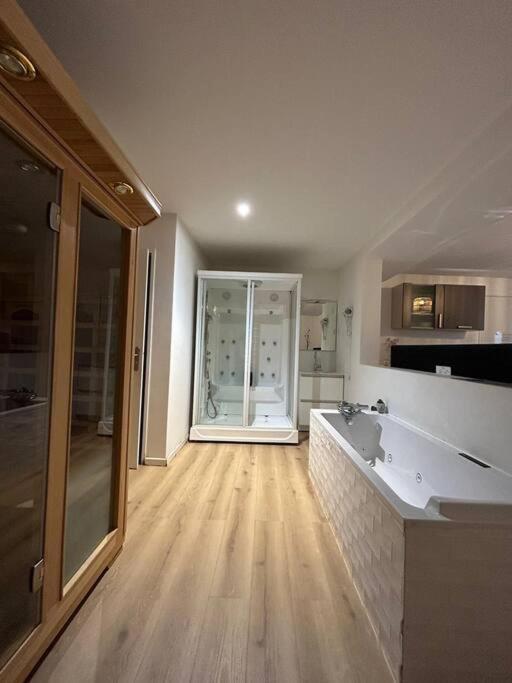 Cellar- Appartement Sous-Sol Atypique Reims Exteriör bild